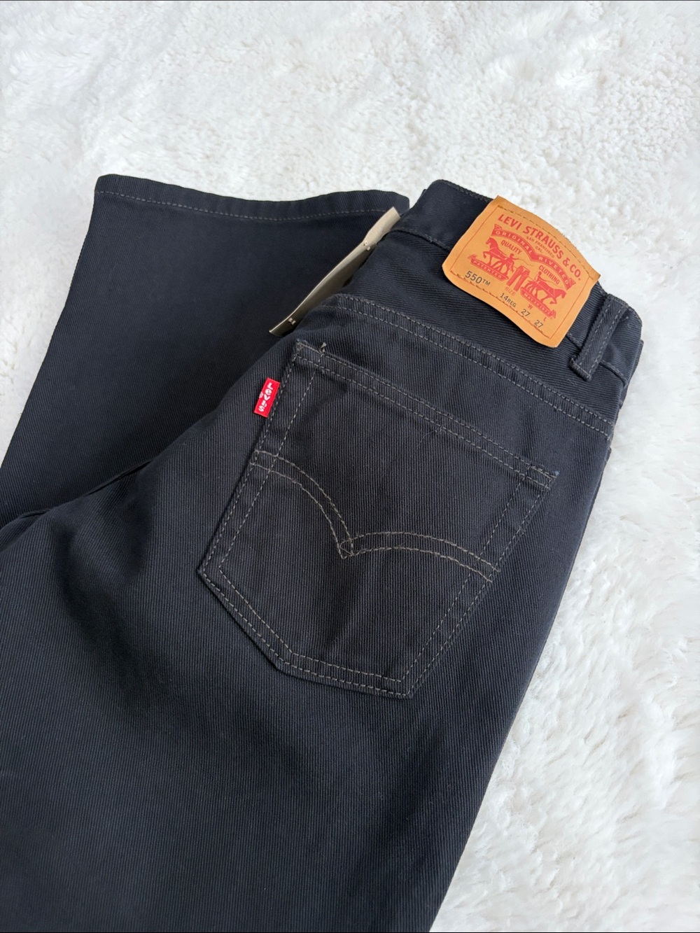 Levi's 550 Relaxed ,Loose through thigh tapered Leg ,Size 14Reg,Jeans in Black - Picture 17 of 17